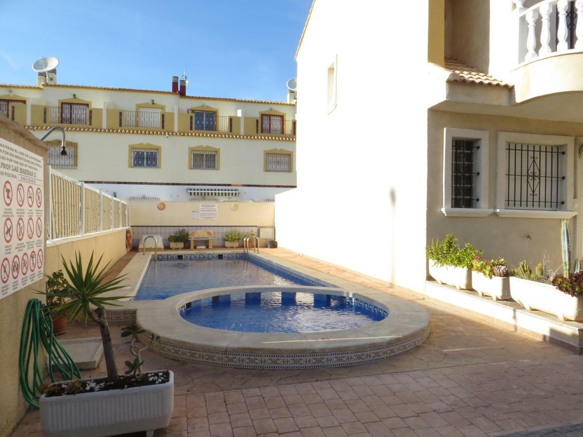 Casa Para Descanso Dehesa de Campoamor  Exteriör bild